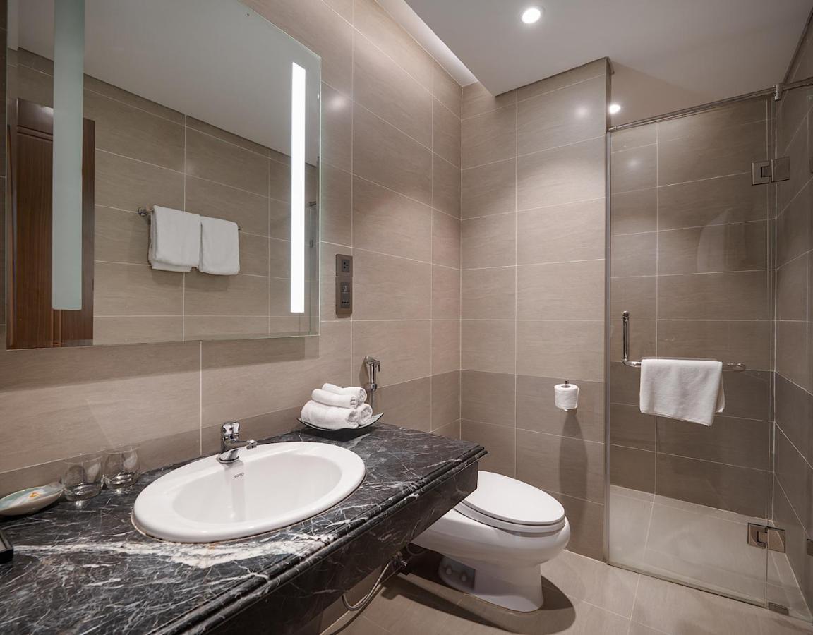 Luxury Apartment In Altara Building With Ocean View ダナン市 エクステリア 写真